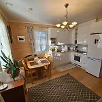 Oulu, 2-room, Familyhome 4 People 公寓